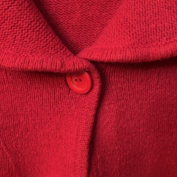 Nine west red sweater one button down. size S Cardigan style romantic - Picture 2 of 9